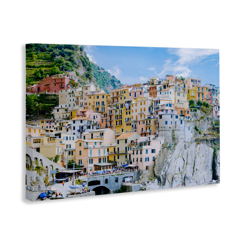 Art mural sur toile Seaside Village View, design par LSR Creative Studio, H 16 po x l 24 po