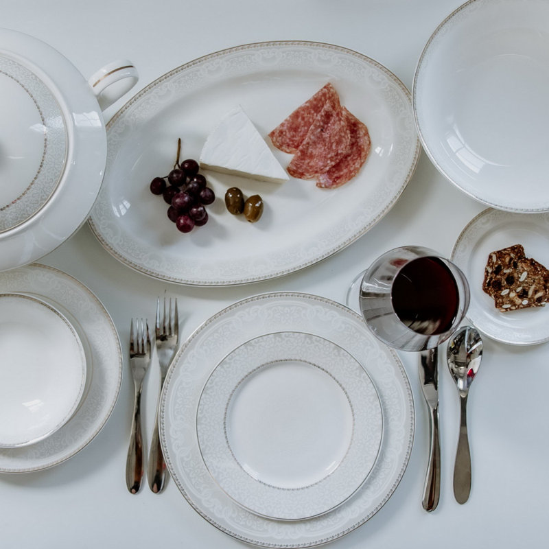 Marquette 18 Piece Bone China Dinnerware Set