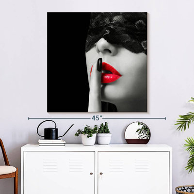 Shuttleworth Sophisticated Lips
