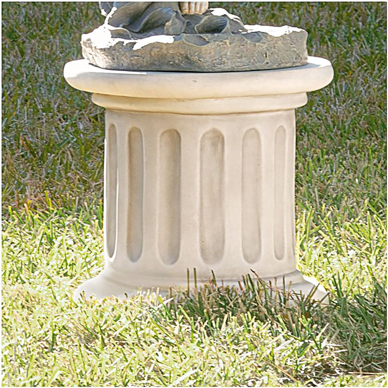 Piédestal à colonne romaine dorique, H 16 po x l 17 po x P 17 po