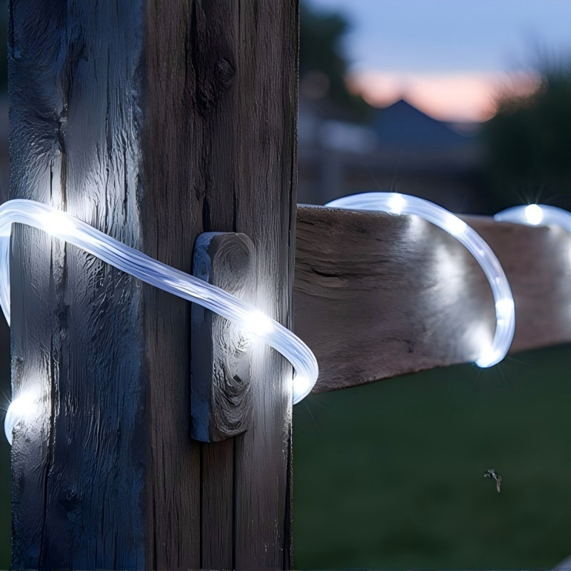 Guirlande de Noël 99 pi - 900 lumières à DEL imperméables avec 8 modes d'éclairage, mémoire de minuterie (blanc froid)