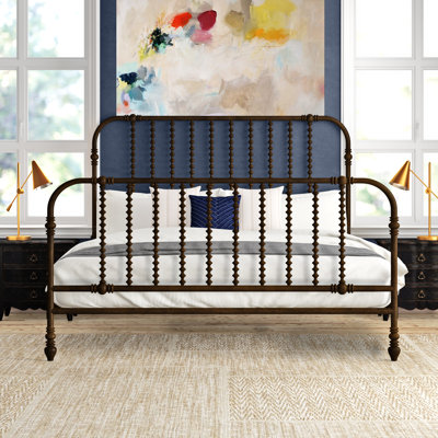 Earling Metal Bed