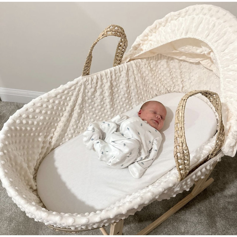 Dimple Palm Moses Basket, Cream