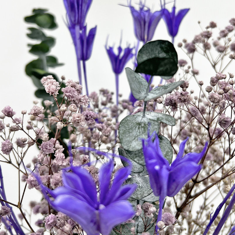 Bouquet de fleurs mélangées préservées - Arrangement floral de la Saint-Valentin éternelle en bleu, eucalyptus et souffle de bébé (petit / moyen / grand)