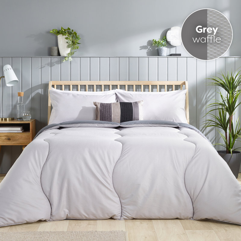 Coverless Coverlet Comforter Duvet 10.5 Tog Matching Pillowcases, Kingsize, Embossed Waffle