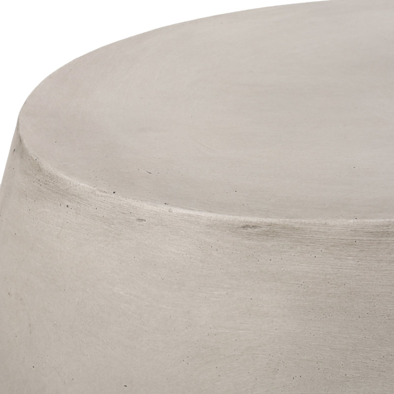 Table d'appoint d'extérieur en béton léger