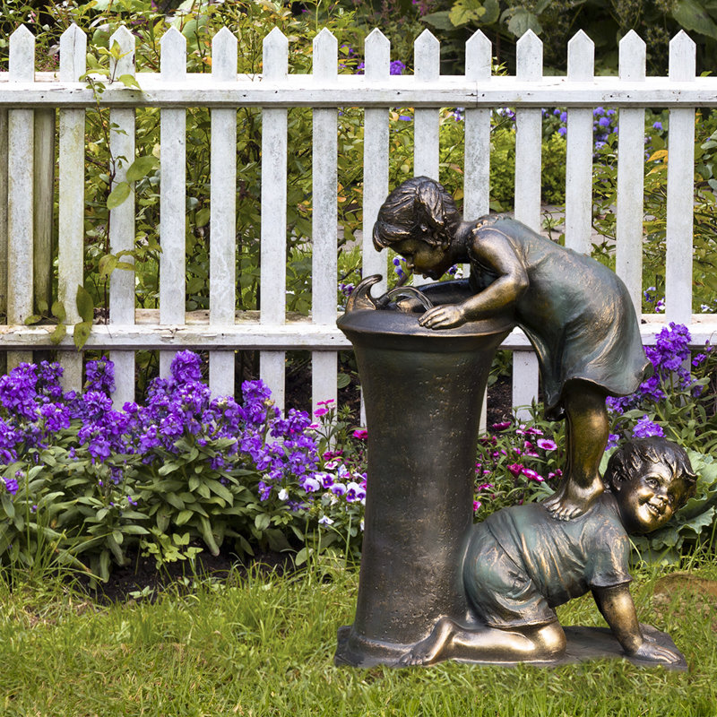 Fontaine d'extérieur Joyful Boy and Girl, 27 po avec lumières DEL, bronze