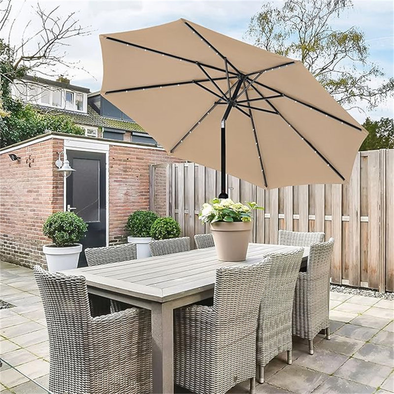 Parasol extérieur inclinable / manivelle 9 'avec 32 boutons pour marché, table, patio et piscine, 9 pi-DEL, brun clair - DEL
