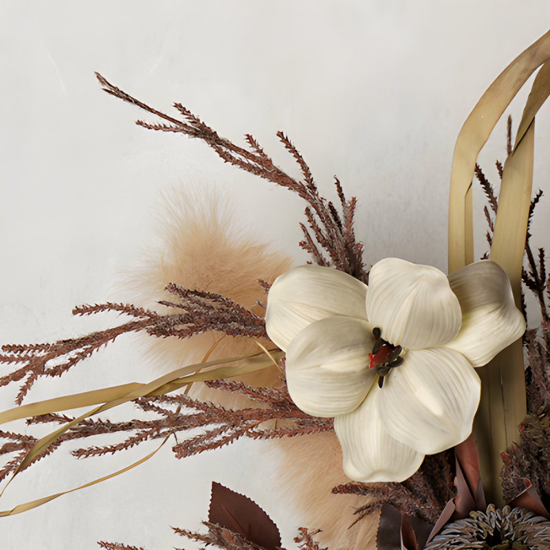 Ornements de fleurs simulées