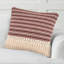 Housse de coussin bleue unie-122942395