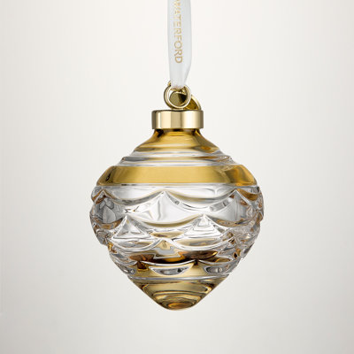 Winter Wonders Bauble Pinecone