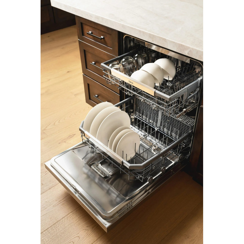 24" Professional Dishwasher with PowerSteam® and QuadWash™