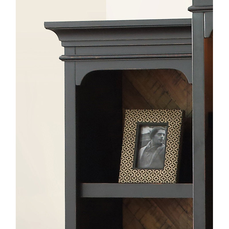 Armoire de gauche