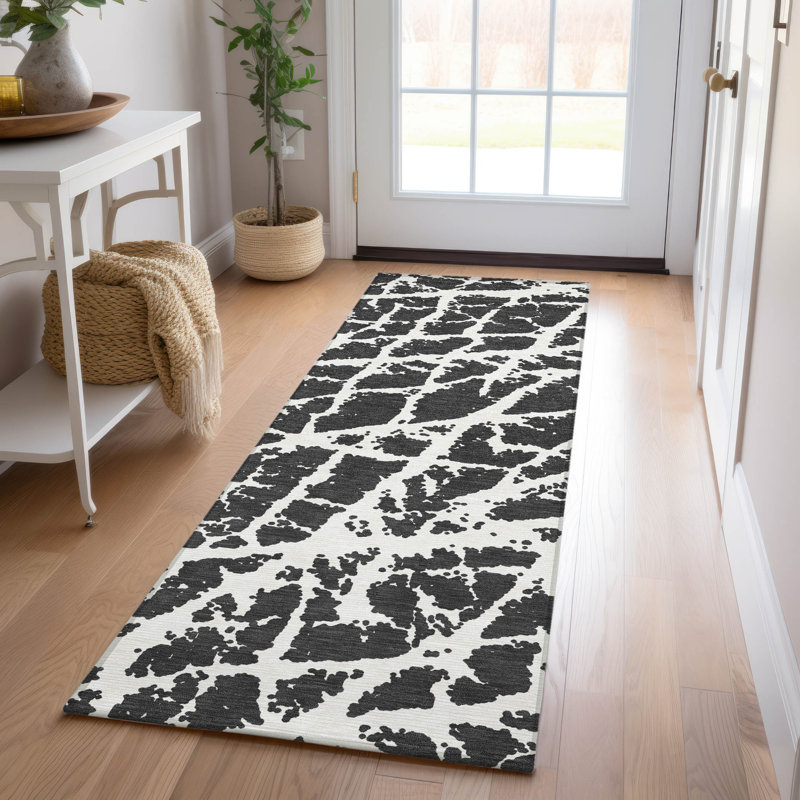 Kyrie Abstract Indoor / Outdoor Rug, Runner 2'3" x 7'6"