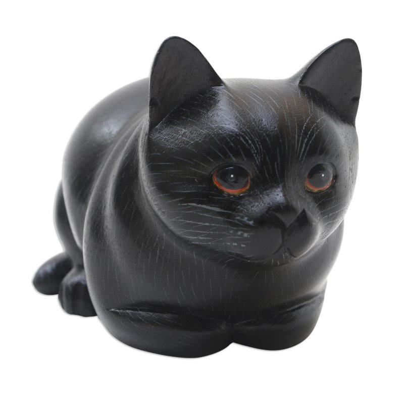 Figurines & Sculptures