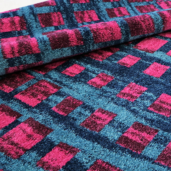 Tapis géométrique audacieux / neutre