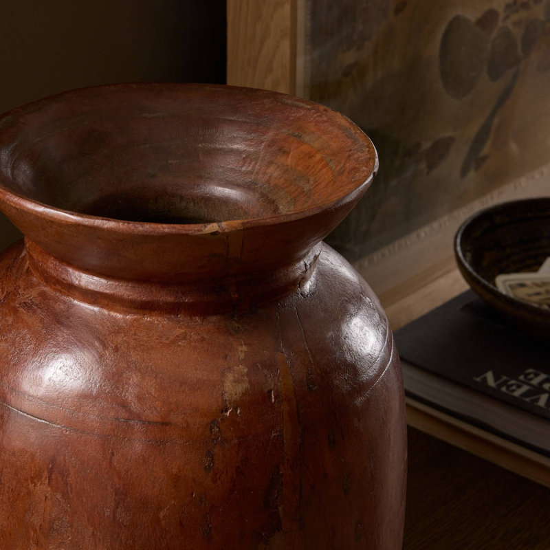 Malbi Solid Wood Table Vase