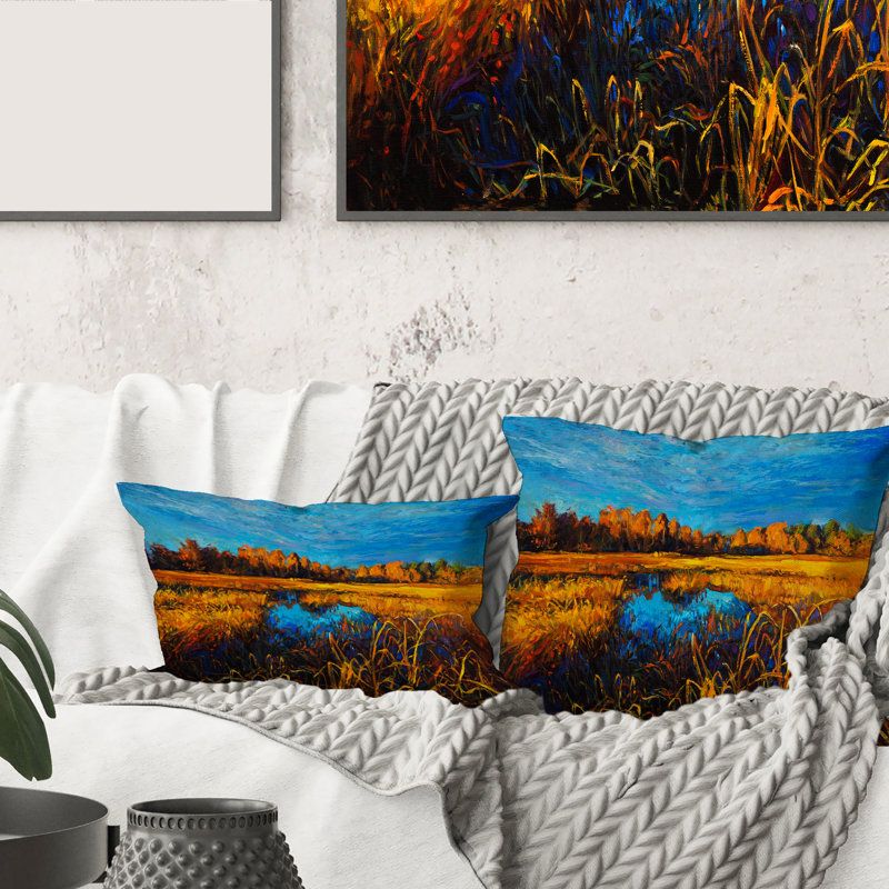 Housse et insert de coussin carré Meadows Under a Light Sky, 18" x 18"