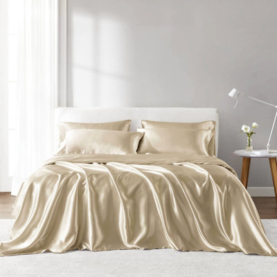 Drap-housse de luxe en satin King - Infroissable - Ensemble de literie. Convient aux matelas jusqu'à 40 cm d'épaisseur. 1 drap plat et 4 taies d'oreiller inclus. Toucher doux et soyeux. Luxe et confort. Convient aux matelas jusqu'à 40 cm d'épaisseur. Contient un drap plat.