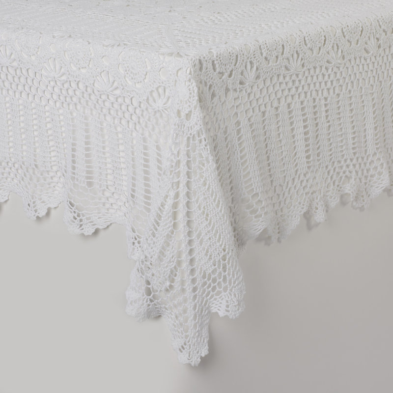 Cavaillon Tablecloth, White, 90" L x 72" W