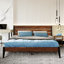 Ensemble de chambre à coucher 2 pièces Jomar - Structure de lit plateforme en bois massif et table de chevet assortie, style scandinave rustique-91715943-91715941