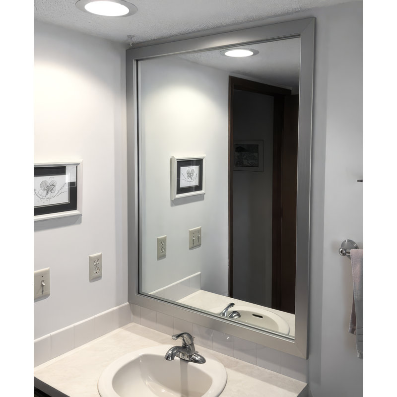 Miroir Meade, 26 po x 32 po, Chrome brossé