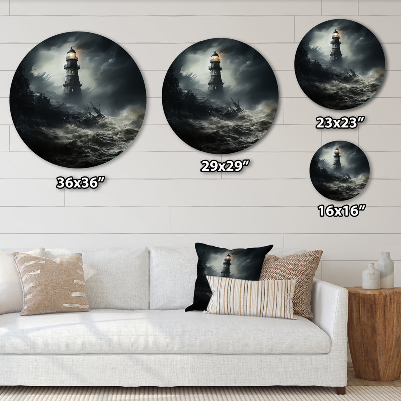 Phare aux prises avec les vagues orageuses - Art mural rond en métal, H 23 po x l 23 po