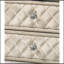Table de chevet beige en velours
