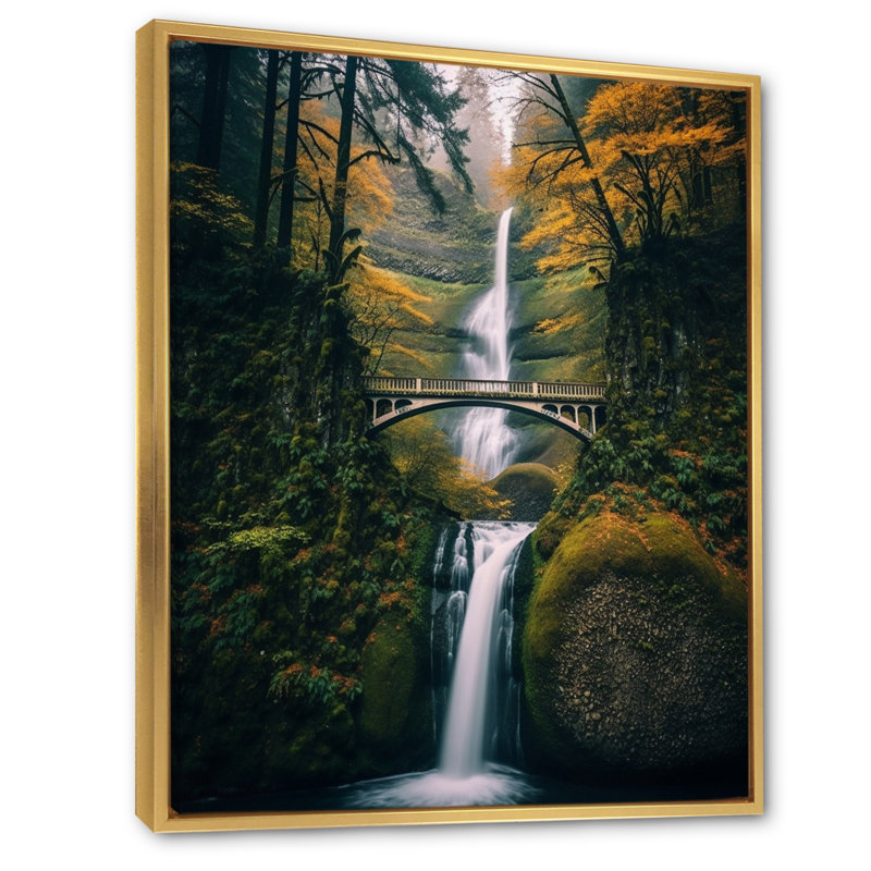Oregon Multnomah Falls, paysage sur toile, H 44 po x l 34 po x P 1,5 po, Cadre flottant doré