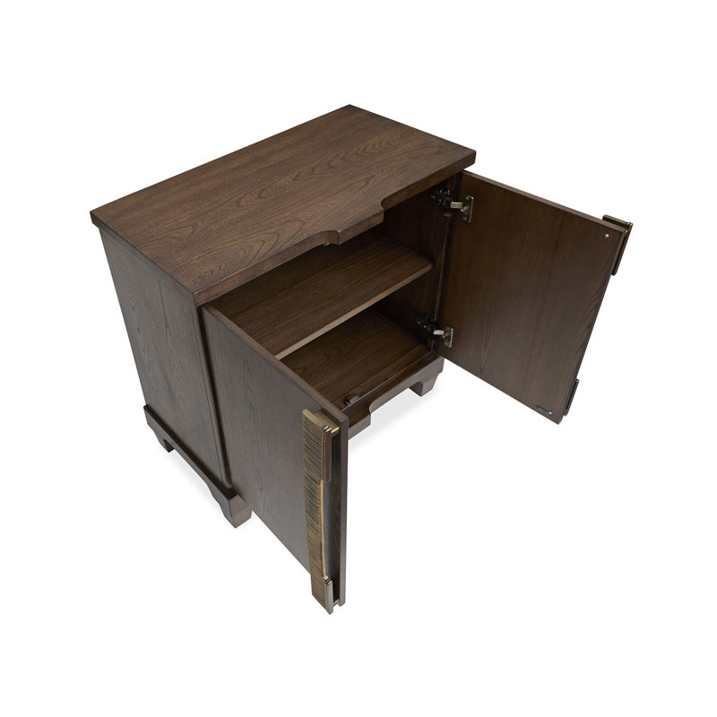 Commode Bachelor