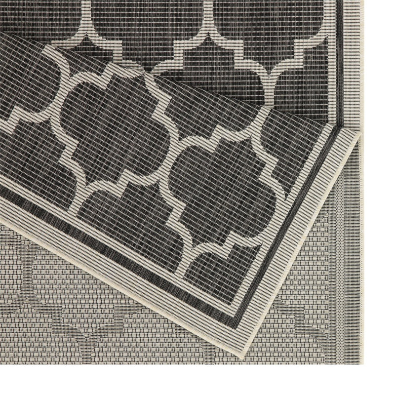  Indoor/Outdoor Area Rug, Runner 2'7" x 7'3"
