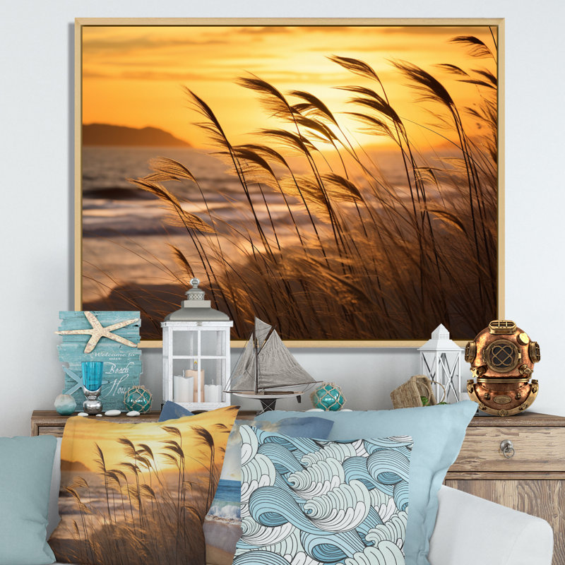 Alexsa Beach Breeze At Sunrise VIII sur impression sur toile, H 24 po x l 32 po x P 1 po, Cadre naturel flottant