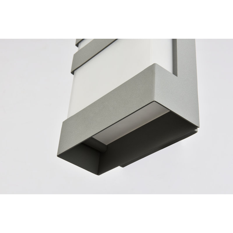Addilynn Aluminum LED Wall Light, Silver