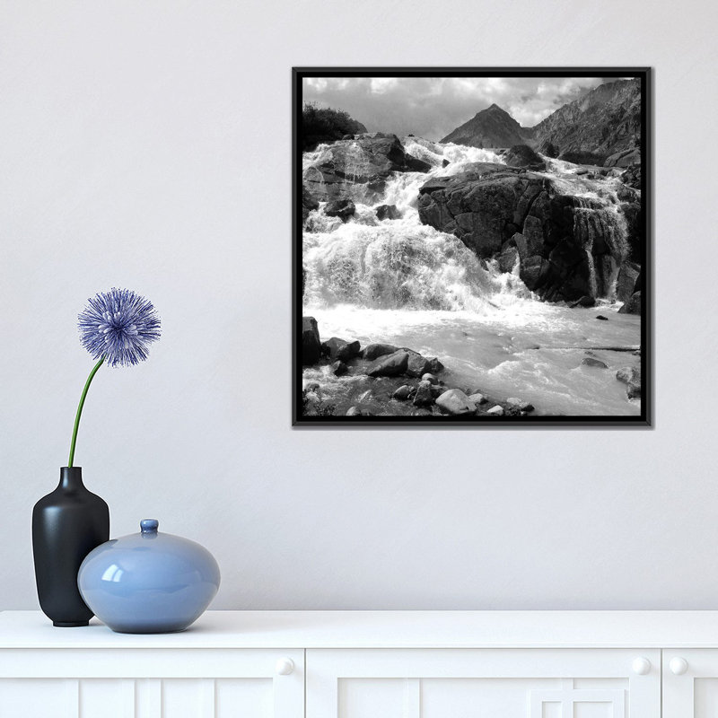 « white water », reproduction de photo sur toile, H 18 po x l 18 po x P 1,5 po, Pas de tapis, Toile avec cadre noir