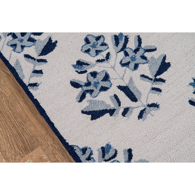 Uckfield Floral Indoor Rug, Rectangle 3'9" x 5'9"