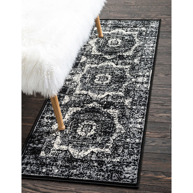 Majestic Oriental Indoor Rug, Runner 2' x 6'