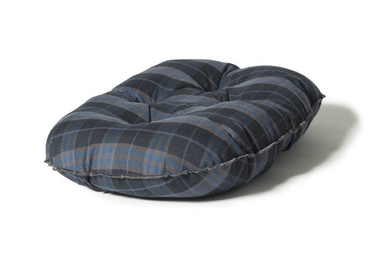 Lumberjack Cotton Pet Bed, 12 cm H x 61 cm W x 44 cm D, Navy/Grey