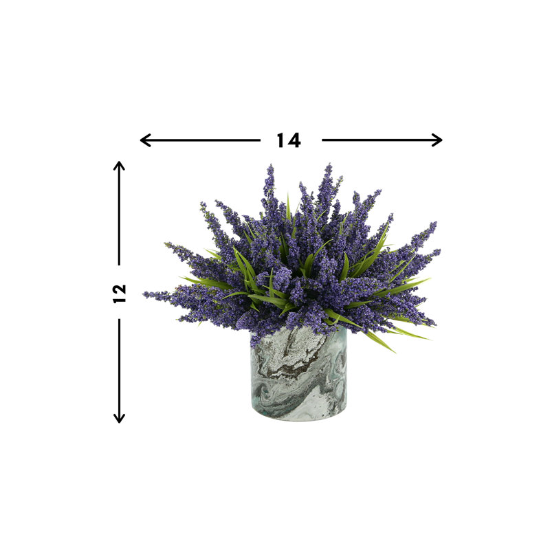 Arrangement floral dans un vase Heather