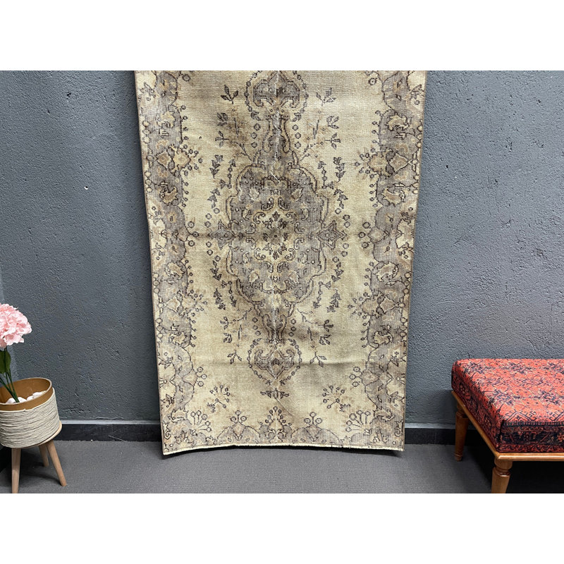 Tapis beige 43,3 x 74,4 po Vintage