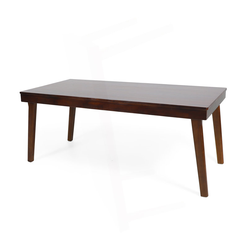 Table de salle à manger élégante et fonctionnelle pour l'intérieur, idéale pour les réceptions et les rassemblements.