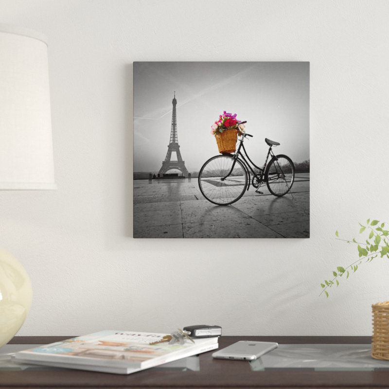« paris vii », impression sur toile, H 18 po x l 18 po x P 1,5 po, Toile tendue, Pas de tapis