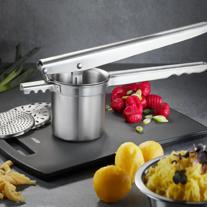 Gefu Stainless Steel Citrus Squeezer