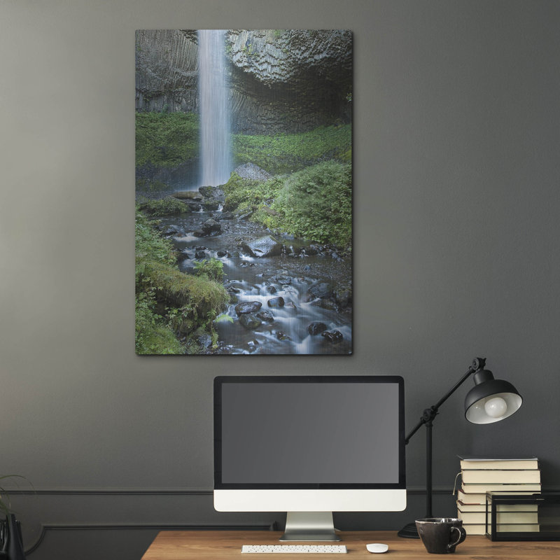 «Oregon Waterfall» par Tim Oldford, H 36 po x l 24 po