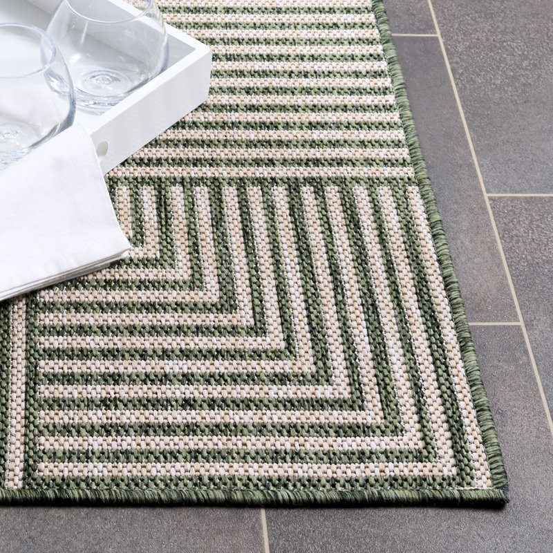 Polypropylène tissé à la machine Beach House; Tapis intérieur / extérieur en polyester rayé, Rectangle 4 pi 0 po x 6 pi 0 po
