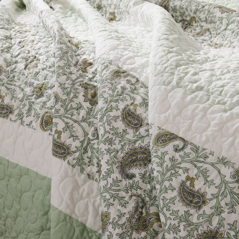 6 Piece Cotton Percale Quilt Set with Throw Pillows King/Cal King, King/Cal King Sheet Set with 5 Additional Pieces