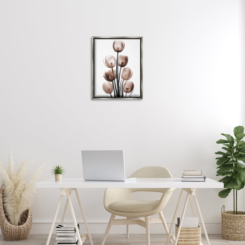«Delightful Mocha Tulips», art mural encadré par Albert Koetsier, H 21 po x l 17 po, Cadre flottant gris lustré