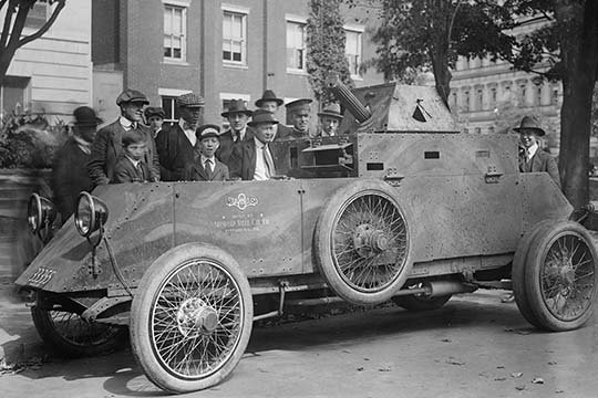 « the u.s. the u.s. truck blinded the machine pistolet », reproduction de photo, H 24 po x l 36 po x P 1,5 po