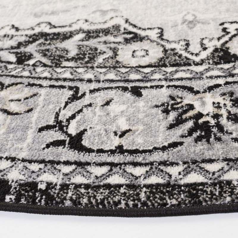 Daral Performance Oriental Rug, Round 6'7"