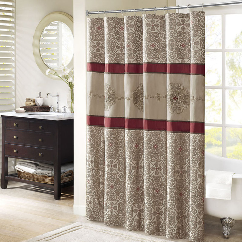 Rideau de douche brodé, Rouge