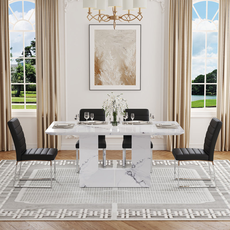 Ensemble de table de salle à manger de 63 po avec chaises en simili-cuir, pour 4 ou 63 po, Noir, 5 pièces: table, 4 chaises